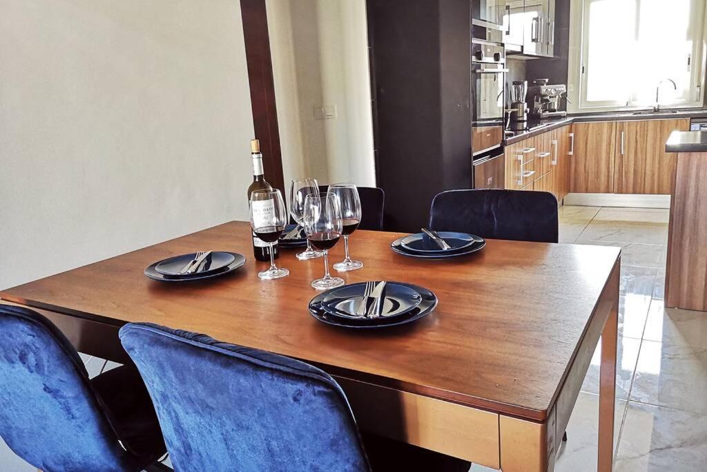 Black Sun. Modern Penthouse In Torrevieja Extérieur photo