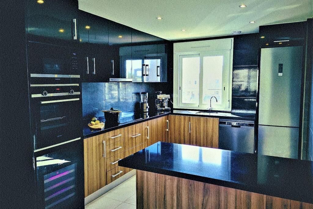 Black Sun. Modern Penthouse In Torrevieja Extérieur photo